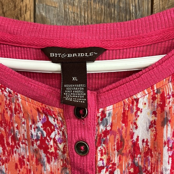 Bit and bridle multicolored blouse 100% rayon fabric in front size XL - Picture 2 of 6